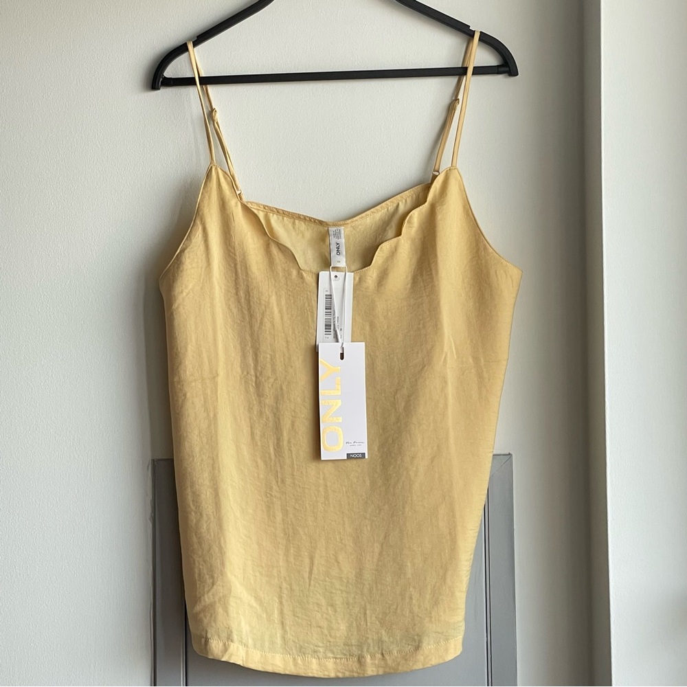 NWT ONLY Light Yellow Camisole Top with scallop detail